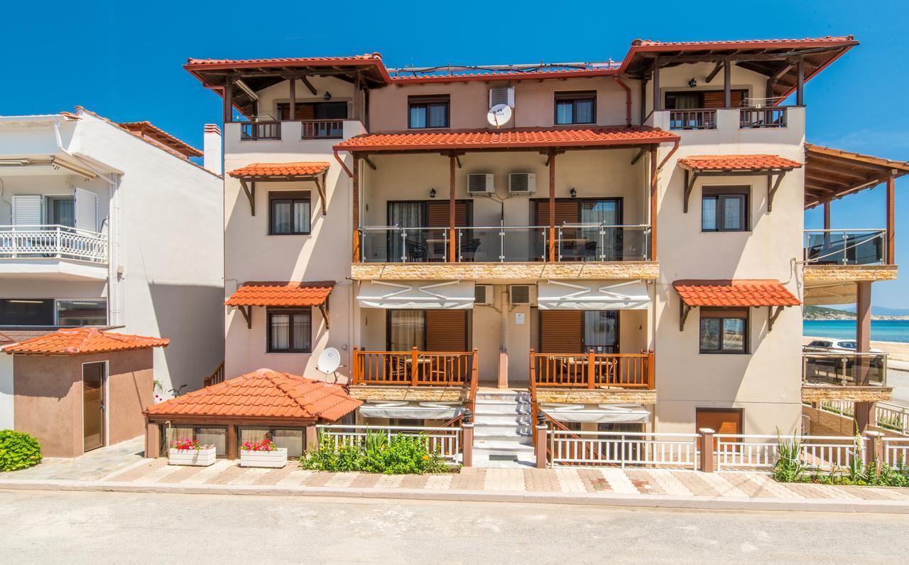 House Kostas On The Beach ซาร์ตี ภายนอก รูปภาพ