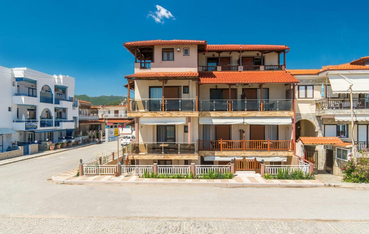 House Kostas On The Beach ซาร์ตี ภายนอก รูปภาพ